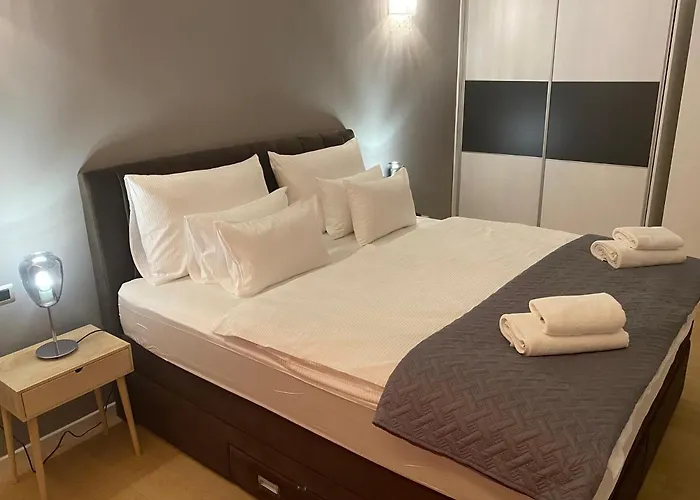 Premium With Garage * Ζαντάρ